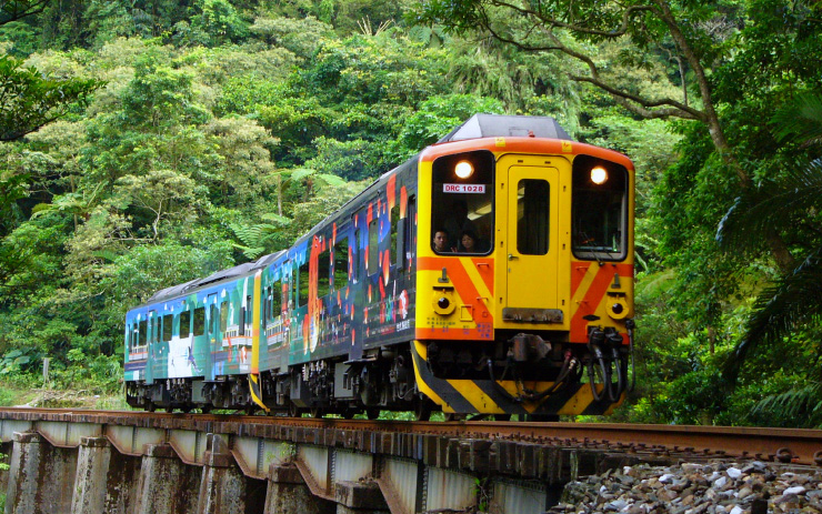 台鉄平渓線