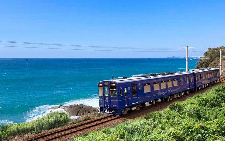 観光列車-肥薩おれんじ食堂（西出水駅から高尾野駅までの区間）