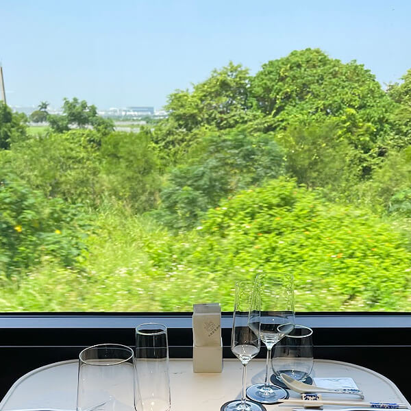 The most beautiful scenery of Taiwan is found both inside and outside the train.